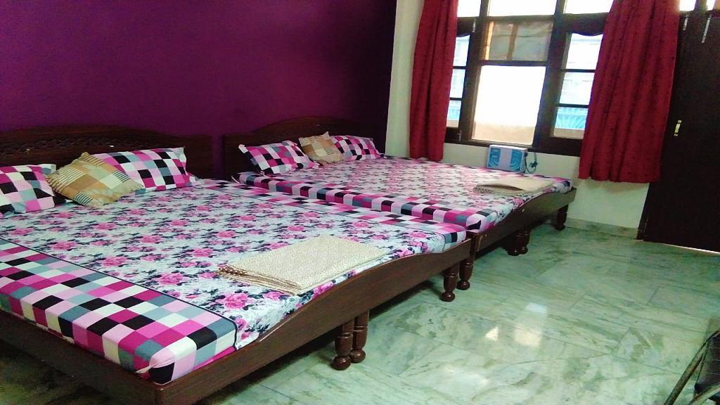 Guru Kirpa Guest House Amritsar Buitenkant foto